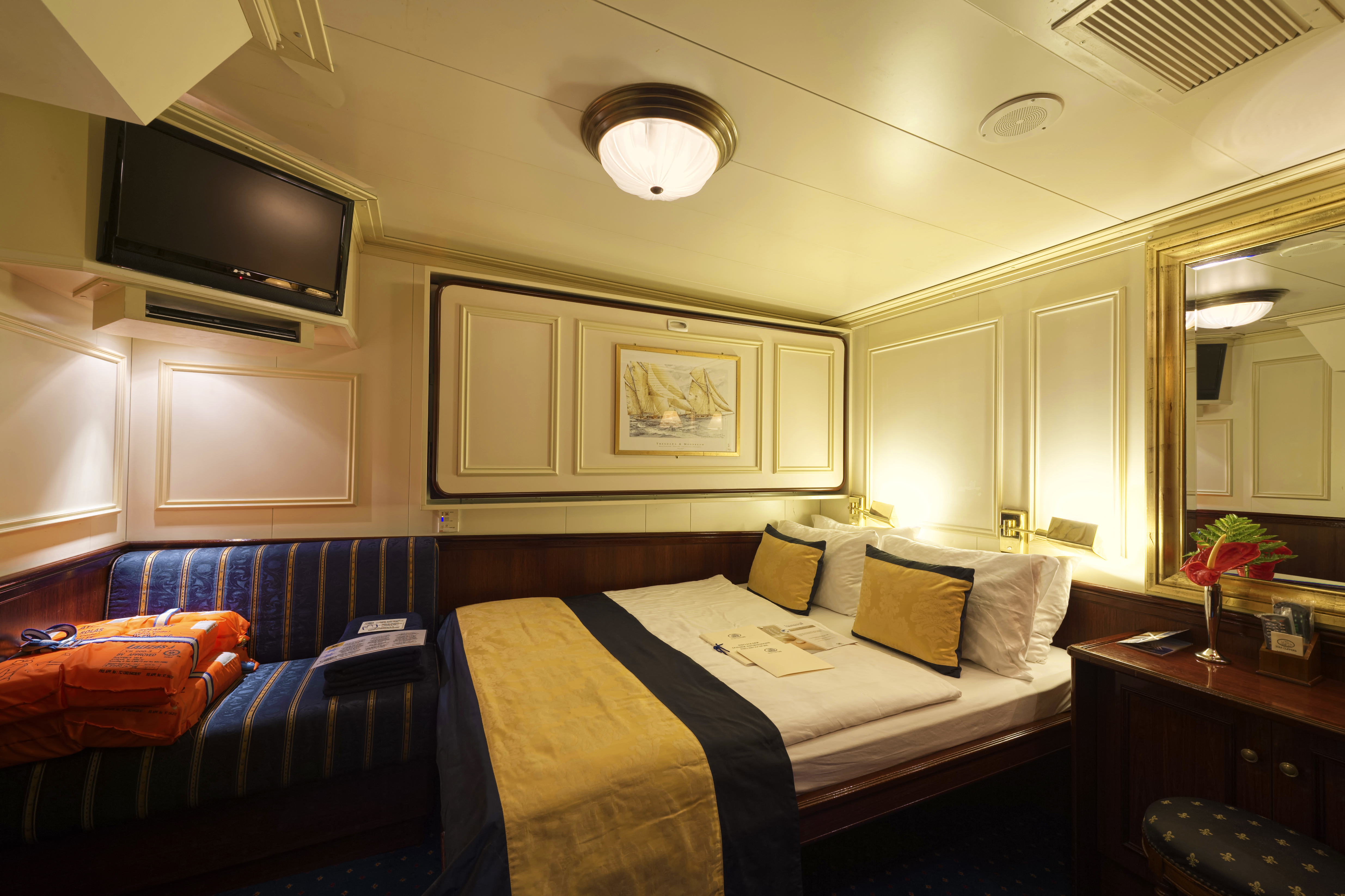 Inside Stateroom