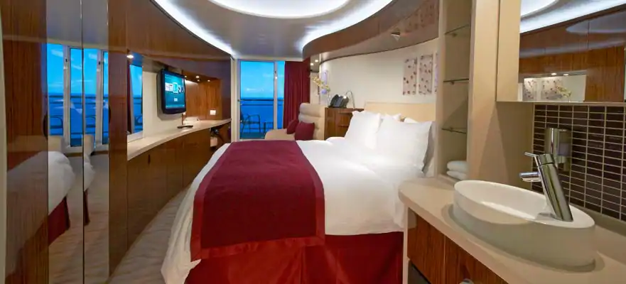 Club Balcony Suite