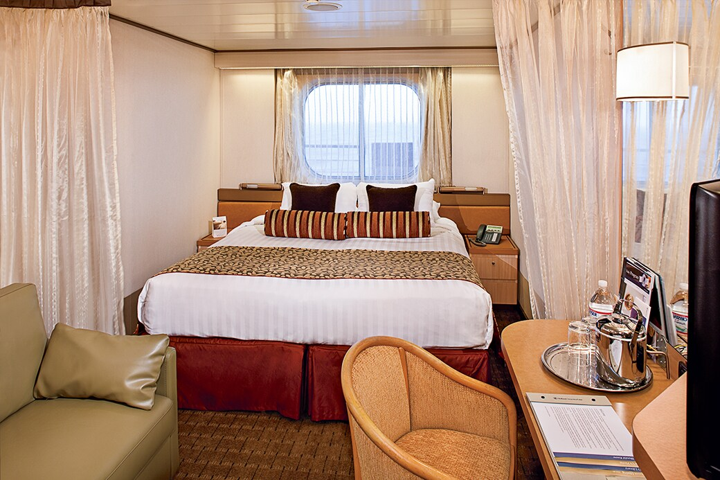 Large Ocean view Stateroom (Fully Obstructed View)