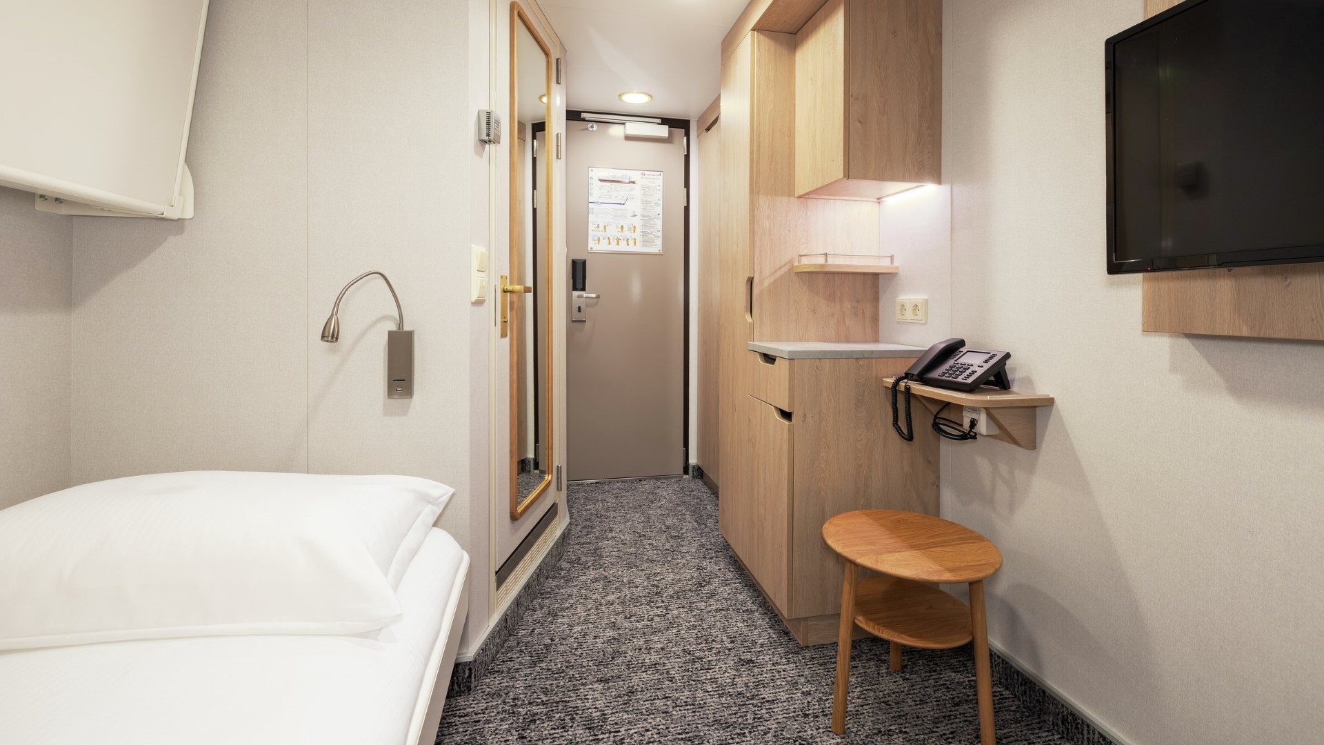 Inside Stateroom