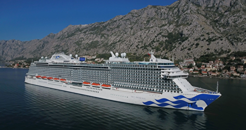 Sky Princess at sea