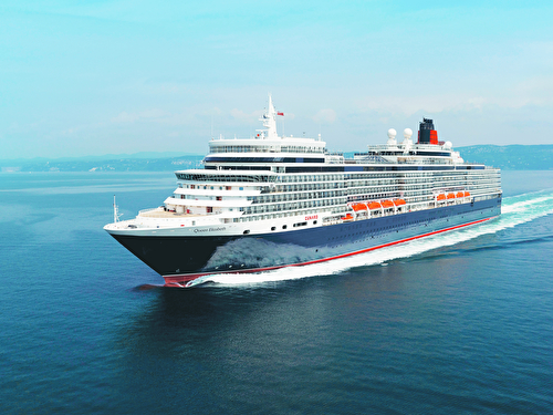 Queen Elizabeth at sea