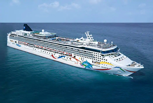 Norwegian Dawn at sea