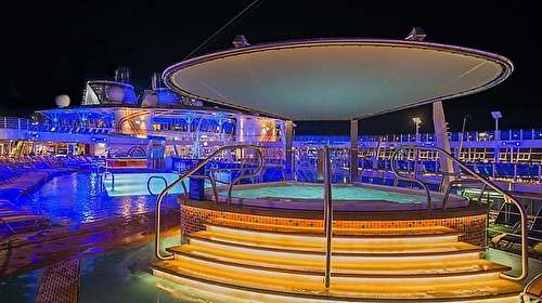 whirlpools water pool deck night